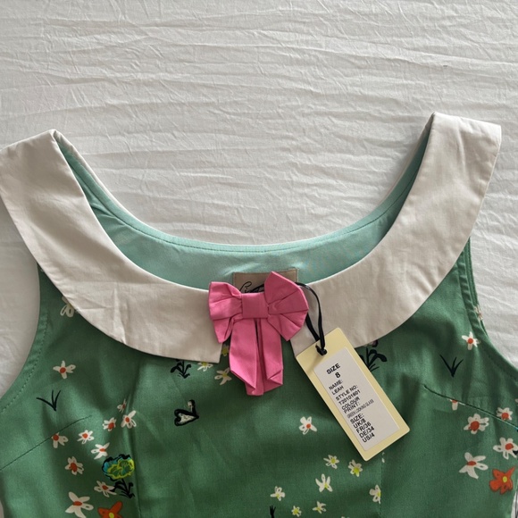 New With Tags! Lindy Bop Leah in Green Looking Glass Print Dress XS - Picture 6 of 12